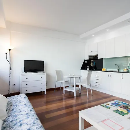 Loft Moderno Y Comodo A Un Minuto De Canteras Apartment
